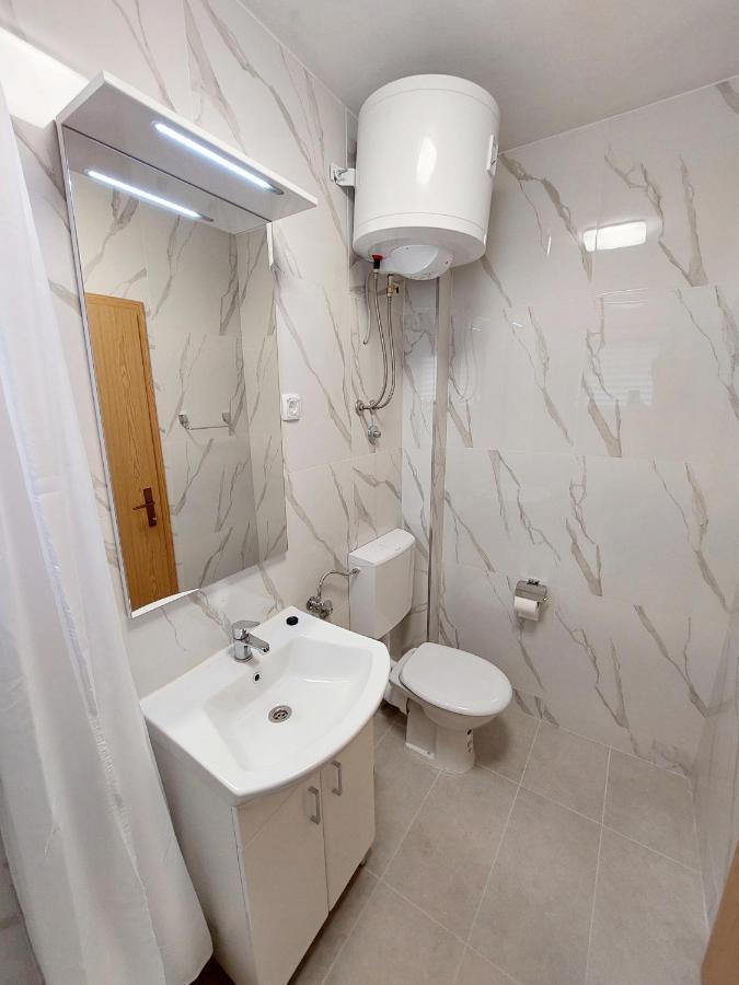 Apartmani Korljan Gradac  Bagian luar foto